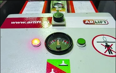 VISUAL AND AUDIBLE SIGNALIZATION
